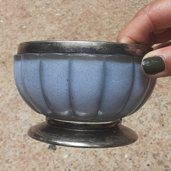 🦋🏵️🦋Hand Painted Antique Glass Candy Dish - Picture 1 of 7